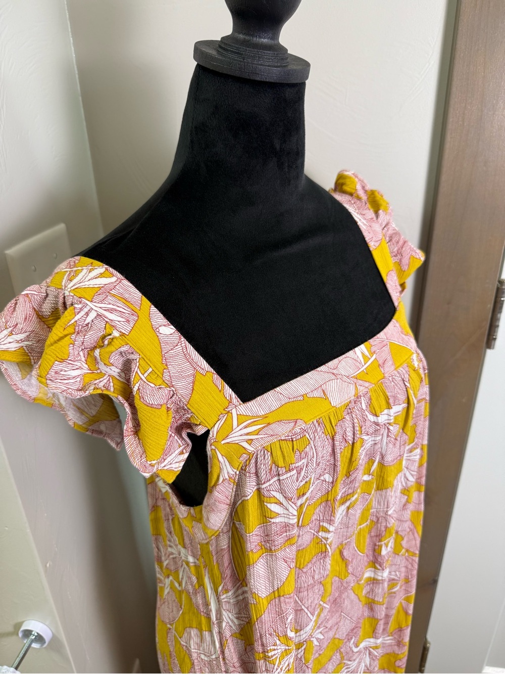 Knox Rose Square Neck Flutter Cap Sleeve Maxi Dress Yellow Pink Floral Tropical - Picture 5 of 12